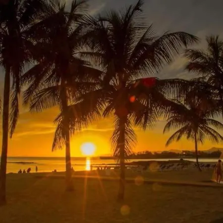 Casita Mara! 2' Line To The Sea, Shops And Bar's Apartman *