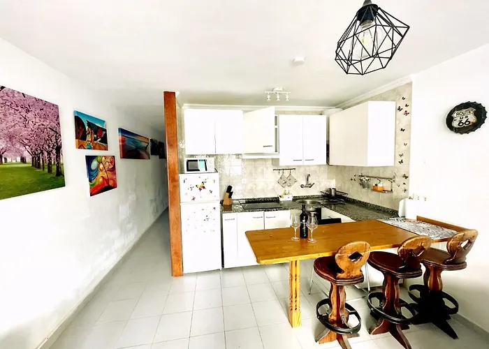 Casita Mara! 2' Line To The Sea, Shops And Bar's Apartamento *